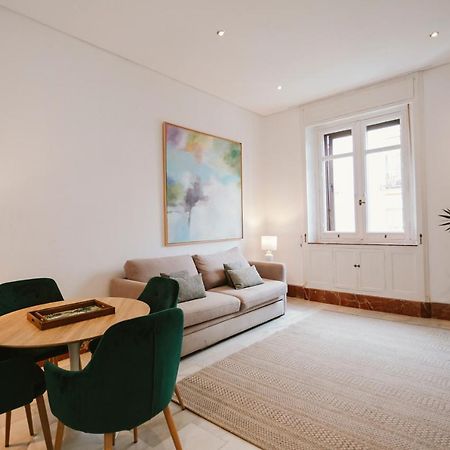 Bright And Cozy-1Bd 1Bth & 2Bd 1Bth- La Giralda Apartment เซบีญา ภายนอก รูปภาพ