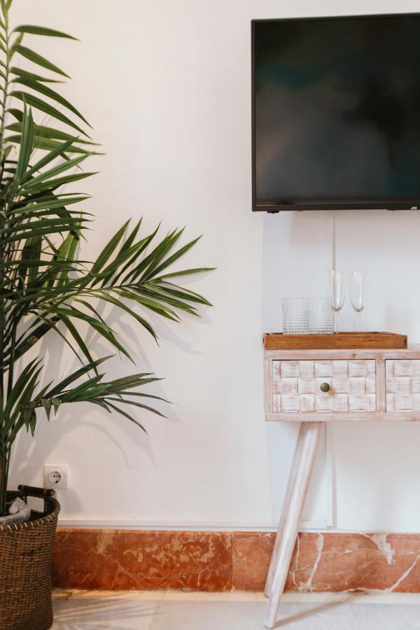 Bright And Cozy-1Bd 1Bth & 2Bd 1Bth- La Giralda Apartment เซบีญา ภายนอก รูปภาพ