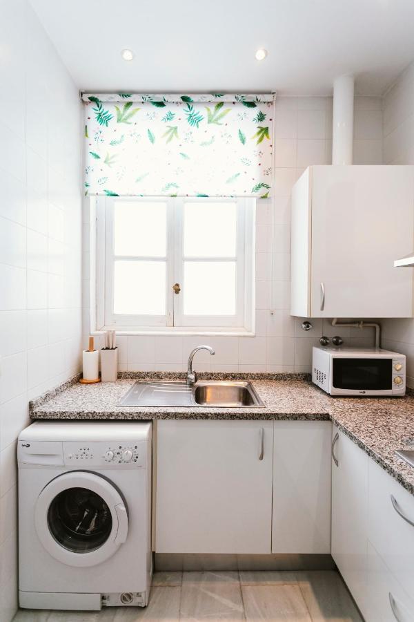 Bright And Cozy-1Bd 1Bth & 2Bd 1Bth- La Giralda Apartment เซบีญา ภายนอก รูปภาพ