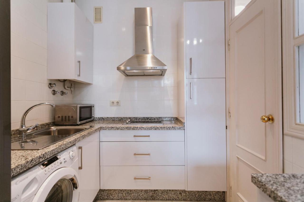 Bright And Cozy-1Bd 1Bth & 2Bd 1Bth- La Giralda Apartment เซบีญา ภายนอก รูปภาพ
