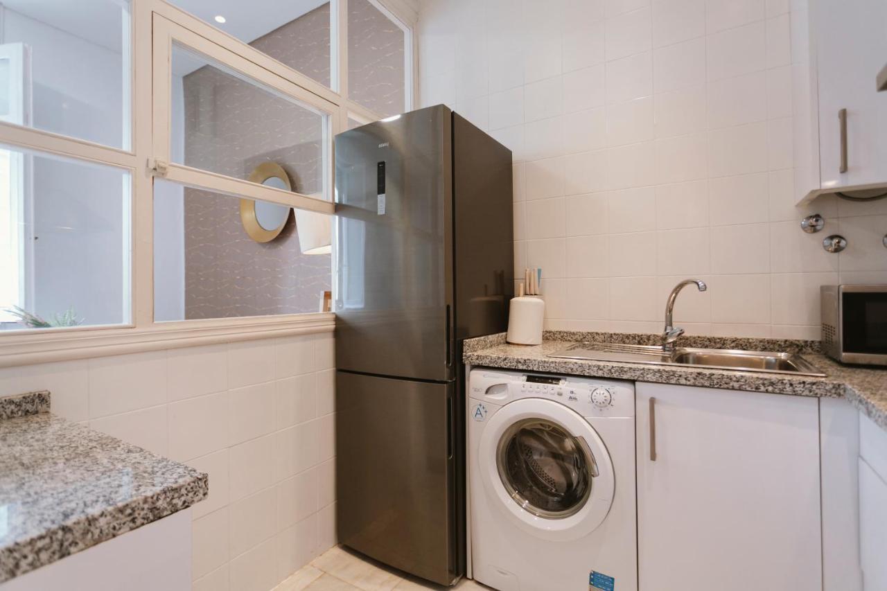 Bright And Cozy-1Bd 1Bth & 2Bd 1Bth- La Giralda Apartment เซบีญา ภายนอก รูปภาพ